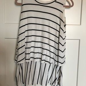 Agnes & Dora double tiered tank